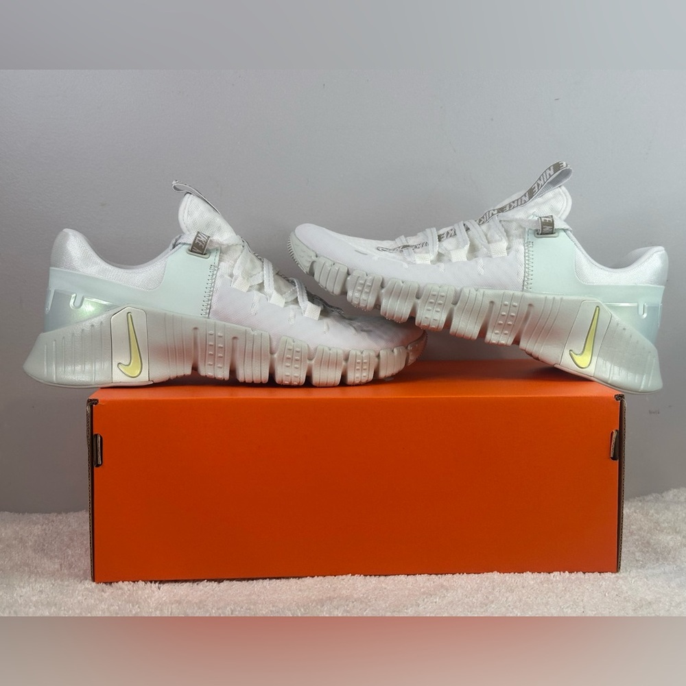 Nike Free Metcon 5 PRM - Picture 2 of 13